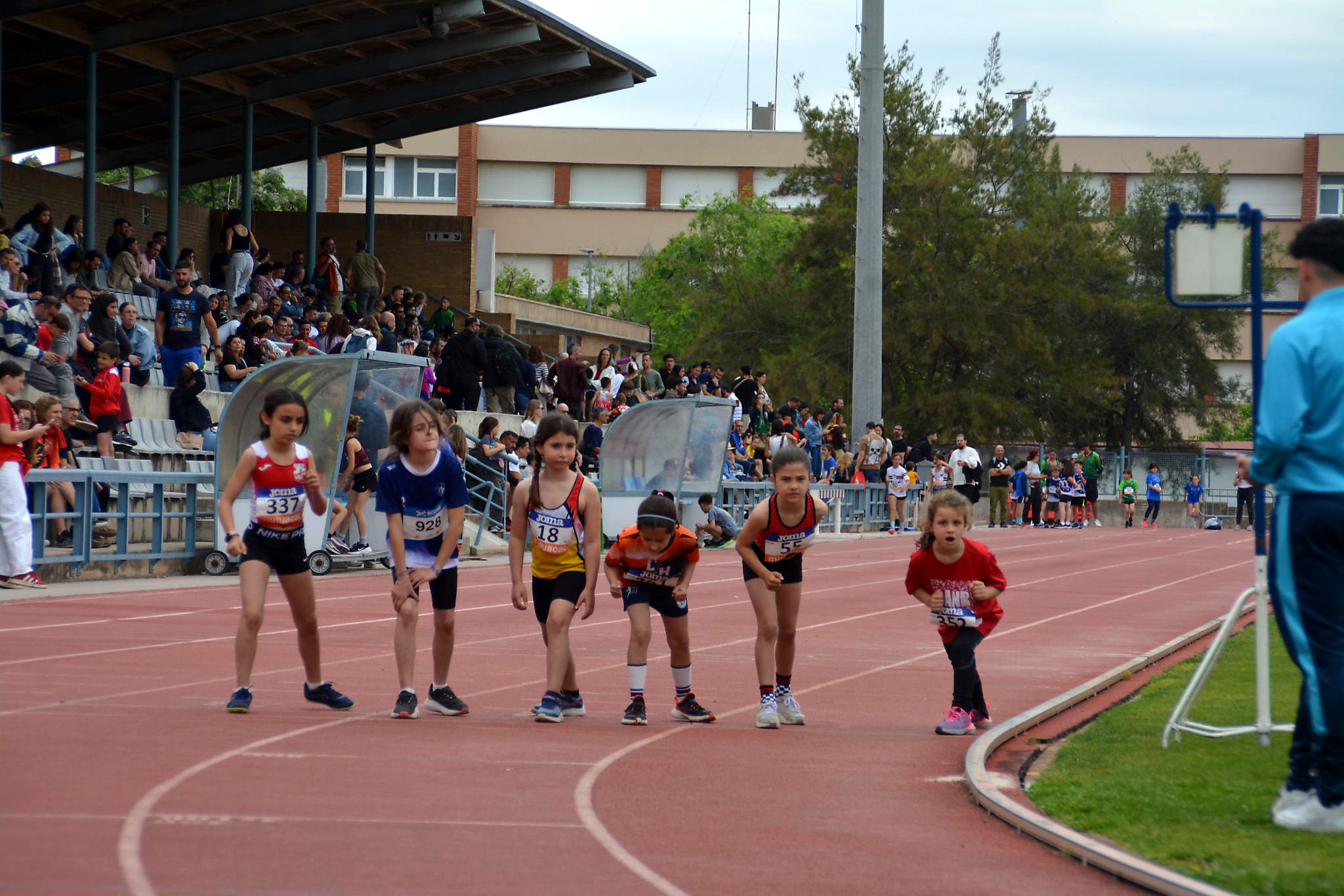 Club Atletisme Badalona - Escola
